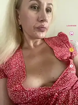 YourBlondee online show from July 2026 02:05:17 AM
