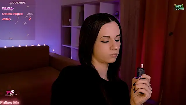 ItsAlisia online show from April 2026 12:43:01 PM