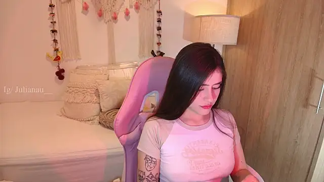 iriswest  online show from February 2026 11:42:02 PM