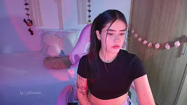Snapshot of iriswest_ chatting on April 2026 12:30:02 AM iriswest online show from April 2026 12:30:02 AM
