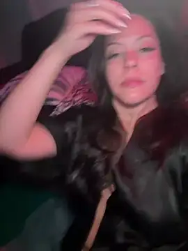 Snapshot of bellafreakyfun chatting on May 2026 11:15:01 AM bellafreakyfun online show from May 2026 11:15:01 AM
