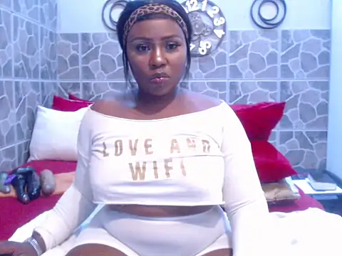 Snapshot of THREEHOLESPLEASURE99 chatting on October 2025 01:34:02 PM THREEHOLESPLEASURE99 online show from October 2025 01:34:02 PM