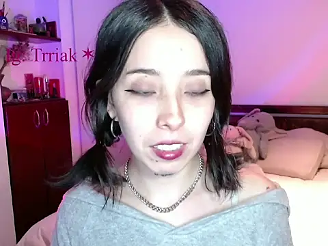babyluna 8 8 online show from April 2026 12:57:01 AM