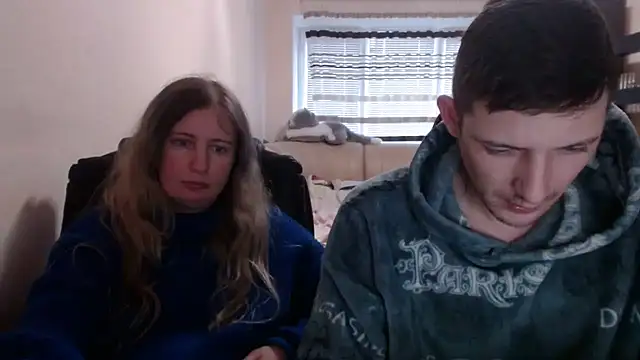 Snapshot of PeterAndJen chatting on March 2025 03:29:02 PM PeterAndJen online show from March 2025 03:29:02 PM