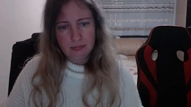 Snapshot of PeterAndJen chatting on March 2025 04:37:01 PM PeterAndJen online show from March 2025 04:37:01 PM