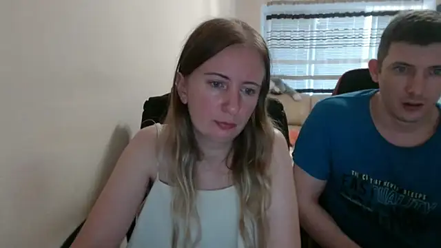 Snapshot of PeterAndJen chatting on September 2025 05:35:02 PM PeterAndJen online show from September 2025 05:35:02 PM