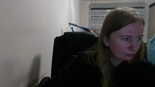 Snapshot of PeterAndJen chatting on September 2025 07:15:02 PM PeterAndJen online show from September 2025 07:15:02 PM