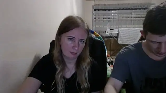 Snapshot of PeterAndJen chatting on September 2025 07:26:01 PM PeterAndJen online show from September 2025 07:26:01 PM