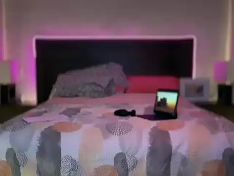 mcklister kinky feets online show from April 2026 02:56:01 AM