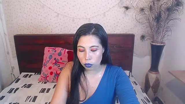 Snapshot of NikkieMilky chatting on October 2025 01:46:01 AM NikkieMilky online show from October 2025 01:46:01 AM