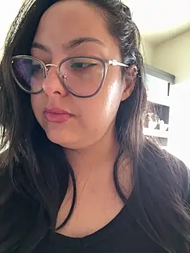 MileyGia online show from February 2026 06:13:02 PM