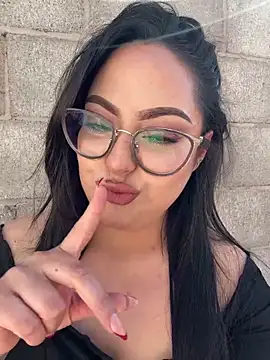 MileyGia online show from February 2026 09:51:01 PM