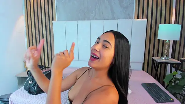 annngels99 online show from November 2025 12:10:01 AM