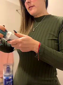 Snapshot of misslulipop chatting on September 2025 10:48:02 PM misslulipop online show from September 2025 10:48:02 PM