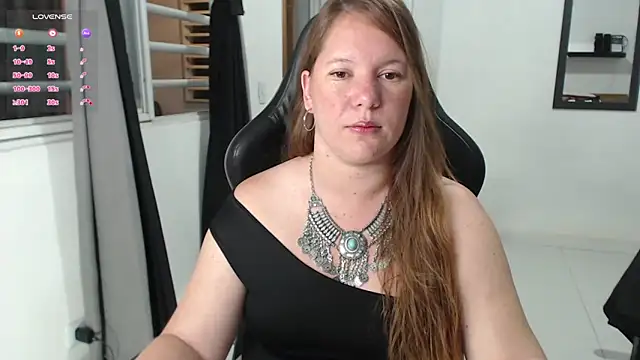 tamy shine87 online show from December 2025 04:18:02 AM