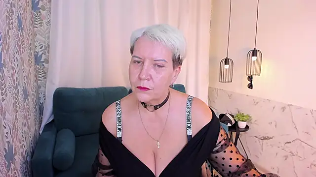 Snapshot of KathySunn chatting on April 2026 01:41:01 PM KathySunn online show from April 2026 01:41:01 PM