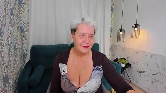 Snapshot of KathySunn chatting on April 2026 01:11:01 PM KathySunn online show from April 2026 01:11:01 PM