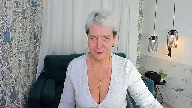 Snapshot of KathySunn chatting on April 2026 02:00:02 PM KathySunn online show from April 2026 02:00:02 PM