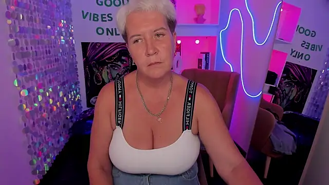 KathySunn online show from August 2026 12:14:02 PM