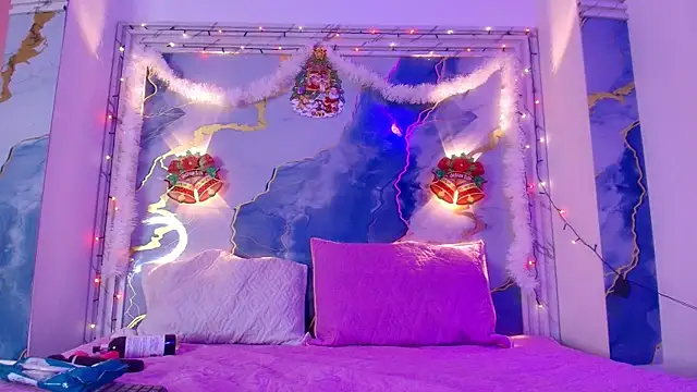 lorrayne  online show from December 2025 12:10:01 PM