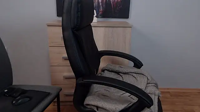 Snapshot of Dylan_Best chatting on March 2025 08:32:02 PM Dylan Best online show from March 2025 08:32:02 PM