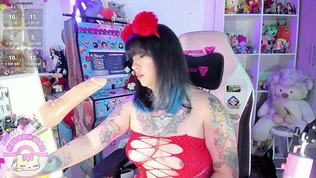 Snapshot of meda_kawaii_ chatting on January 2025 06:18:01 PM meda kawaii  online show from January 2025 06:18:01 PM