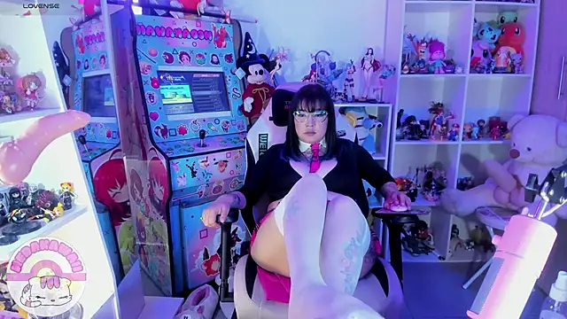 Snapshot of meda_kawaii_ chatting on February 2025 09:02:01 PM meda kawaii  online show from February 2025 09:02:01 PM