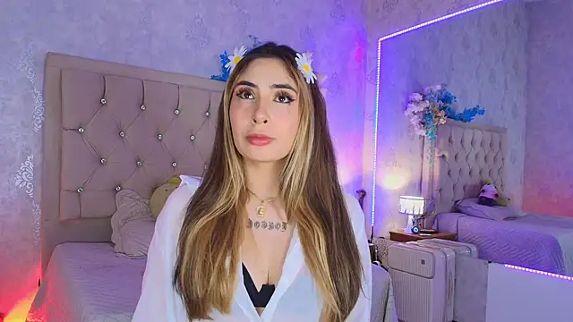 Snapshot of nini_love01 chatting on May 2026 03:46:02 AM nini love01 online show from May 2026 03:46:02 AM
