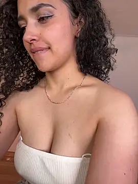 Lucy Marin online show from January 2025 01:43:02 AM