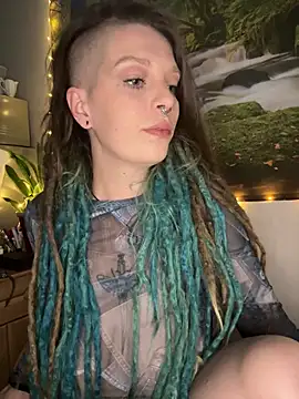 Snapshot of MenaDreadfull chatting on March 2026 02:28:01 PM MenaDreadfull online show from March 2026 02:28:01 PM