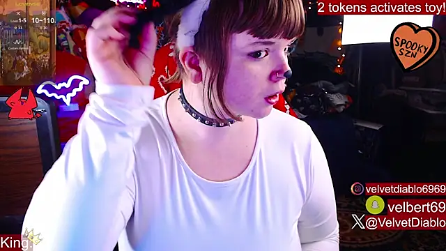 VelvetDiablo online show from October 2025 11:33:01 PM