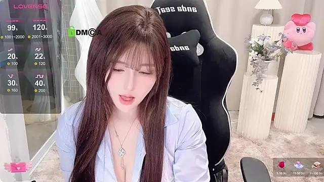 Snapshot of Happy_Kitty chatting on January 2025 03:55:02 PM Happy Kitty online show from January 2025 03:55:02 PM