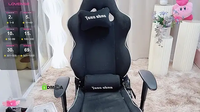 Snapshot of Happy_Kitty chatting on February 2025 06:29:02 PM Happy Kitty online show from February 2025 06:29:02 PM