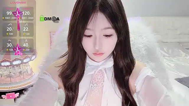 Snapshot of Happy_Kitty chatting on November 2025 03:12:02 PM Happy Kitty online show from November 2025 03:12:02 PM