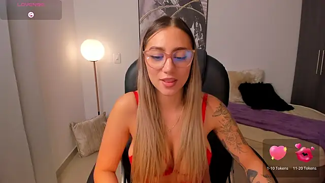 Snapshot of StacyConner chatting on February 2025 04:47:01 AM StacyConner online show from February 2025 04:47:01 AM