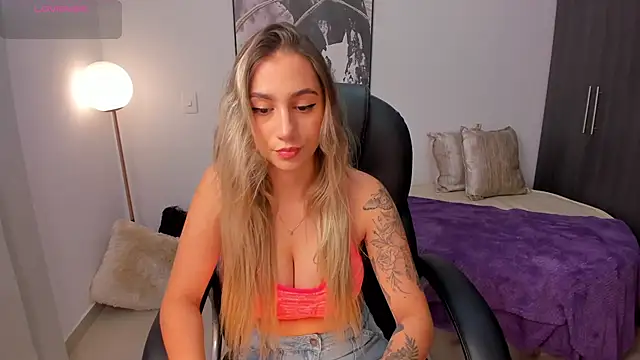 Snapshot of StacyConner chatting on March 2025 11:53:01 PM StacyConner online show from March 2025 11:53:01 PM