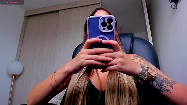 Snapshot of StacyConner chatting on April 2026 08:53:02 PM StacyConner online show from April 2026 08:53:02 PM