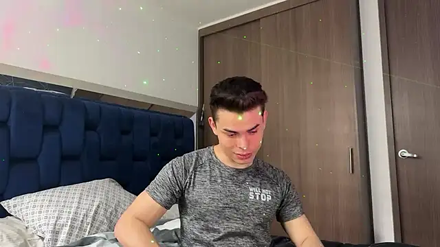 alejooo twink online show from February 2025 06:38:01 PM