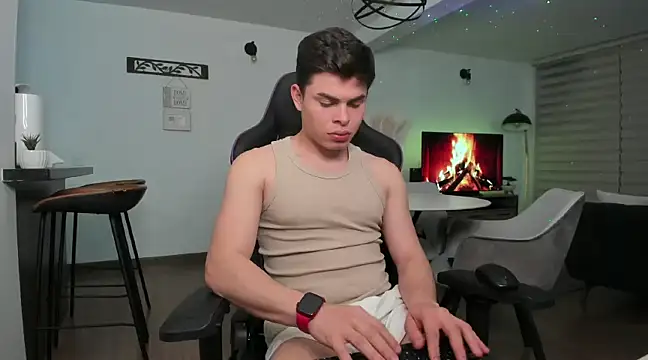 alejooo twink online show from February 2025 11:56:02 PM