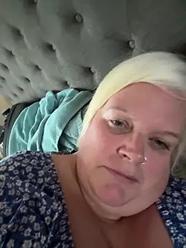 Snapshot of sexychazza16 chatting on October 2025 03:52:01 PM sexychazza16 online show from October 2025 03:52:01 PM