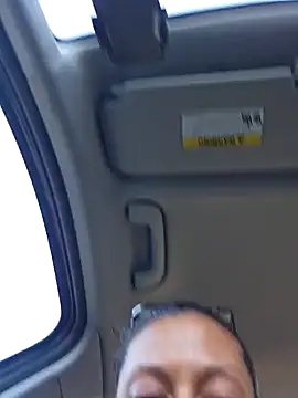 Snapshot of Nikkierosee chatting on December 2024 06:46:01 PM Nikkierosee online show from December 2024 06:46:01 PM