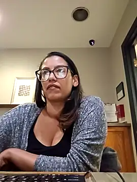 Snapshot of Nikkierosee chatting on February 2025 07:55:02 AM Nikkierosee online show from February 2025 07:55:02 AM