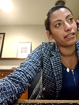 Snapshot of Nikkierosee chatting on March 2025 07:05:02 AM Nikkierosee online show from March 2025 07:05:02 AM