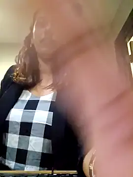 Snapshot of Nikkierosee chatting on March 2025 04:01:01 AM Nikkierosee online show from March 2025 04:01:01 AM