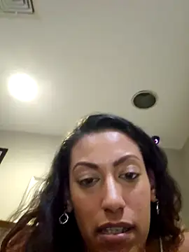 Snapshot of Nikkierosee chatting on March 2025 07:05:02 AM Nikkierosee online show from March 2025 07:05:02 AM