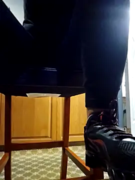 Snapshot of Nikkierosee chatting on March 2025 05:57:01 AM Nikkierosee online show from March 2025 05:57:01 AM