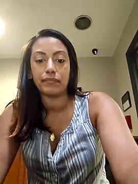 Snapshot of Nikkierosee chatting on March 2025 02:53:01 AM Nikkierosee online show from March 2025 02:53:01 AM