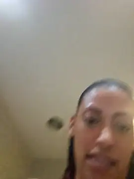 Snapshot of Nikkierosee chatting on March 2025 11:11:01 PM Nikkierosee online show from March 2025 11:11:01 PM