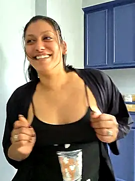 Snapshot of Nikkierosee chatting on October 2025 06:40:01 PM Nikkierosee online show from October 2025 06:40:01 PM