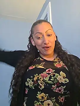 Snapshot of Nikkierosee chatting on May 2026 09:56:02 PM Nikkierosee online show from May 2026 09:56:02 PM
